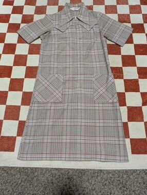 Vintage 1960s Plaid Short-Sleeve Shift Dress